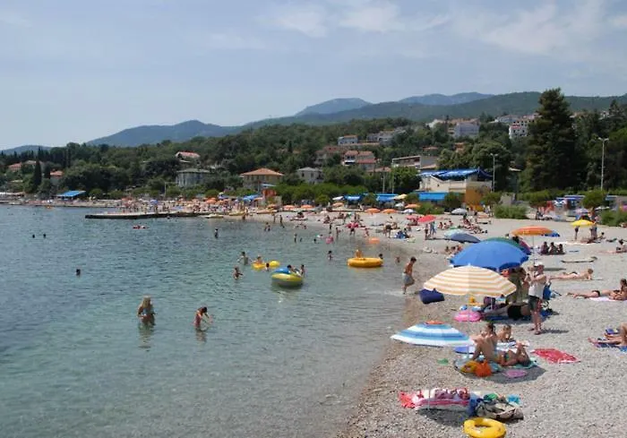 New Ziganto Z Near The With Terrace Apartment Ičići