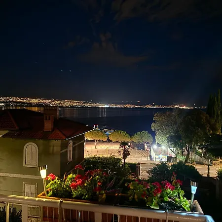 New Ziganto Z Near The With Terrace * Ičići