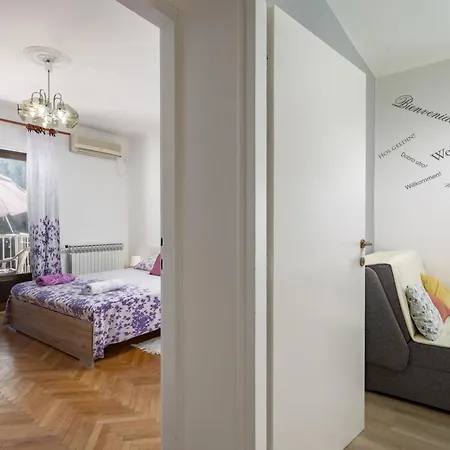 New Ziganto Z Near The With Terrace Apartament *
